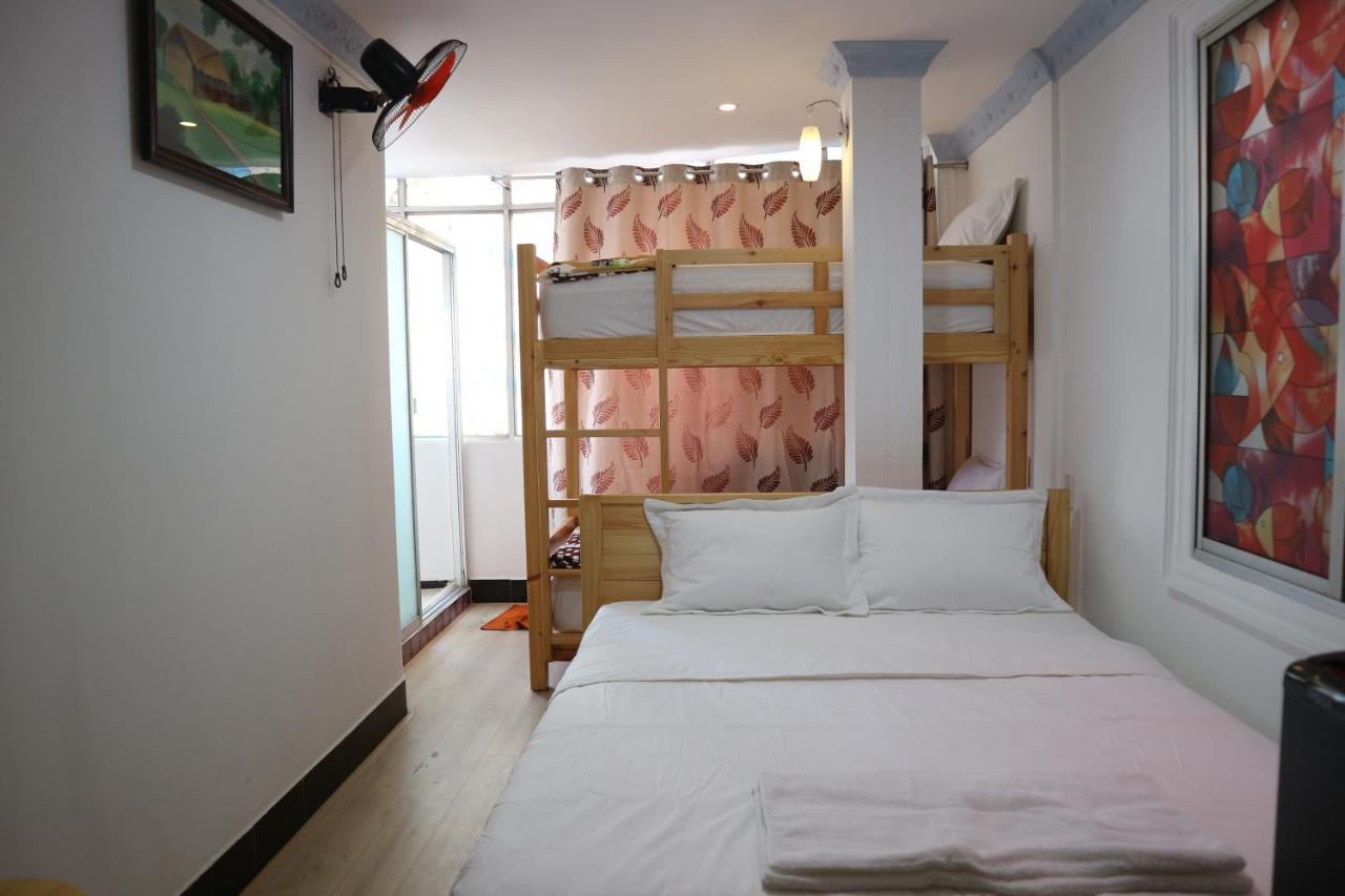 Loan Vo Hostel Bandar Ho Chi Minh Luaran gambar